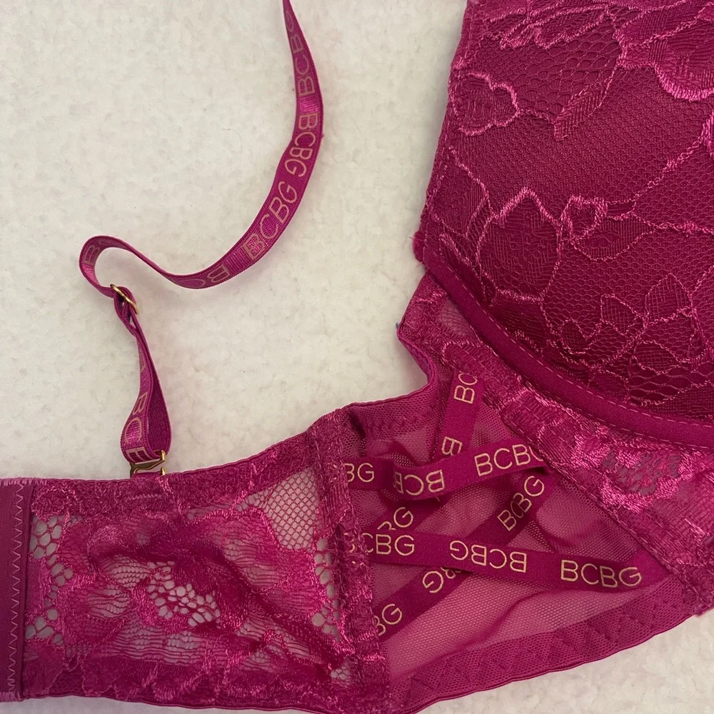 Bras - Picture 6 of 6
